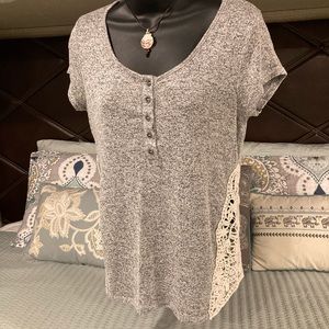 Lace trimmed casual shirt. Size L